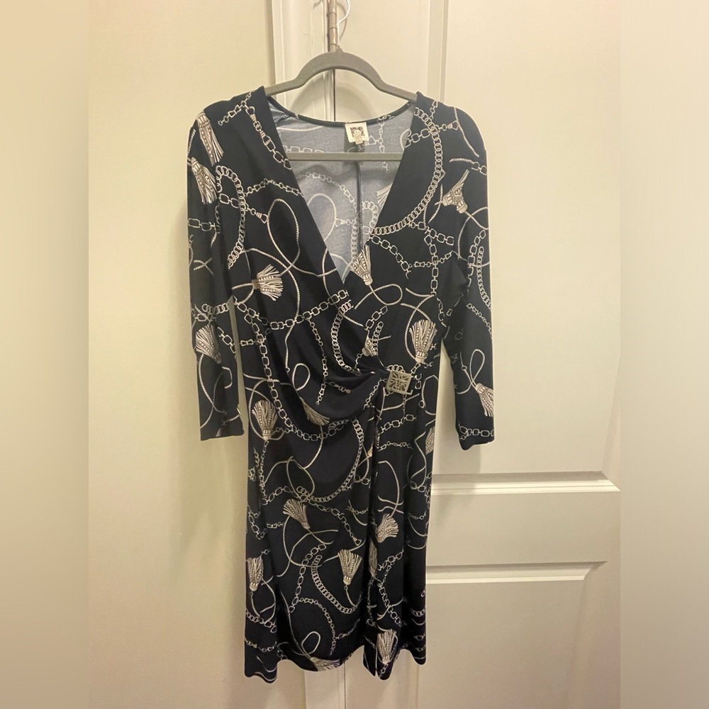 Elegant Navy and White Chain Print Dress